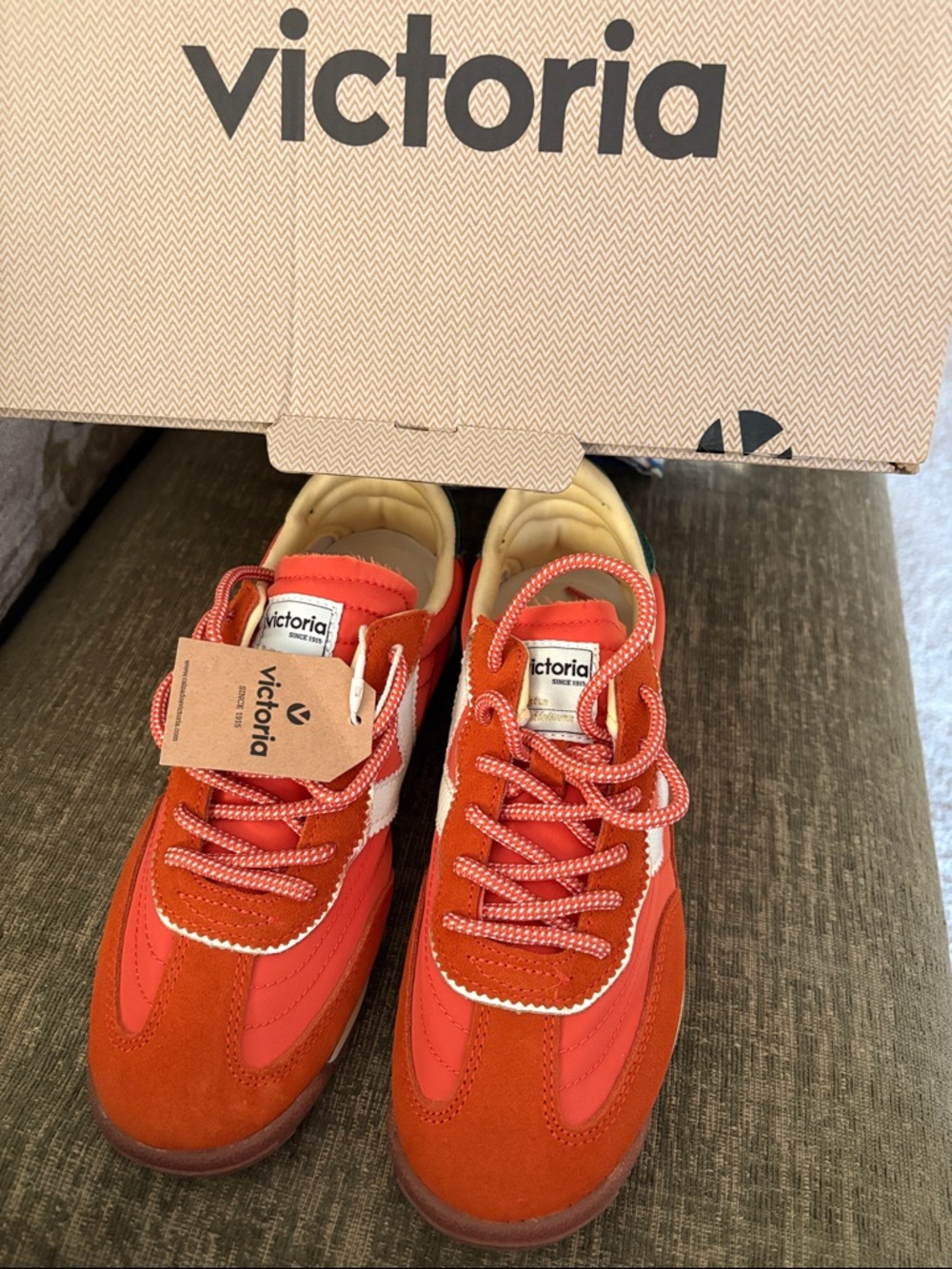 NWB Victoria Orange Suede & Nylon Sneakers size 37